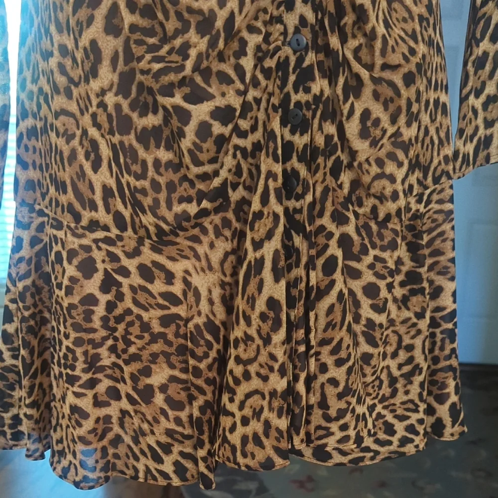 JAYGODFREY Brown and Black Long Sleeve V-Neck Cocktail Dress - Picture 7 of 12